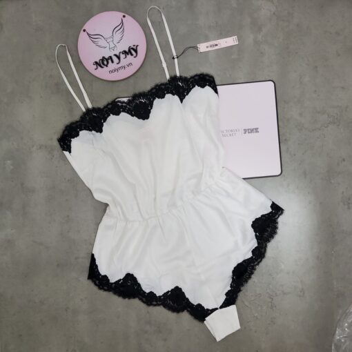 Jumsuite Victoria's Secret lụa phối ren đen màu trắng 427616q9z