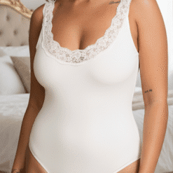 Bodysuite Victoria's Secret thun lạnh viền ren đáy có nút bấm màu trắng 420317q9z
