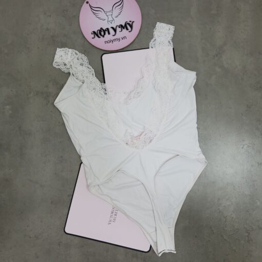 Bodysuite Victoria's Secret thun lạnh viền ren đáy có nút bấm màu trắng 420317q9z