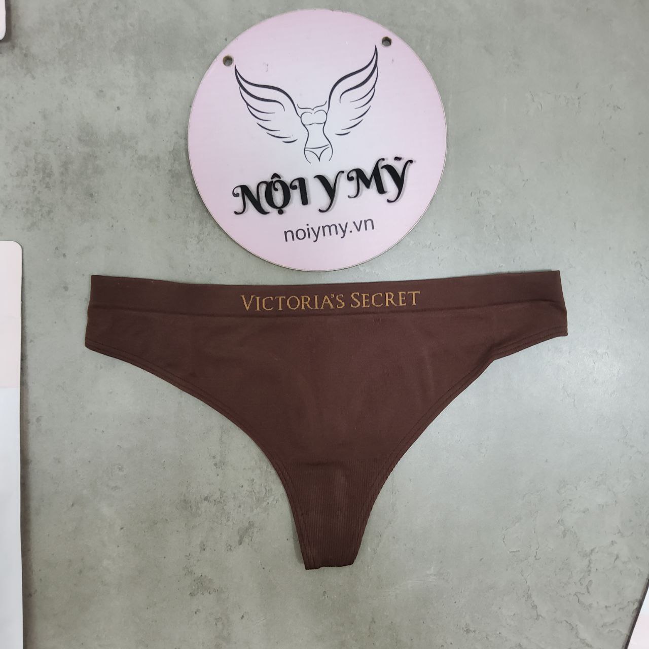 Quần lót Victoria Secret lọt khe thun seamless màu nâu 430887qd6