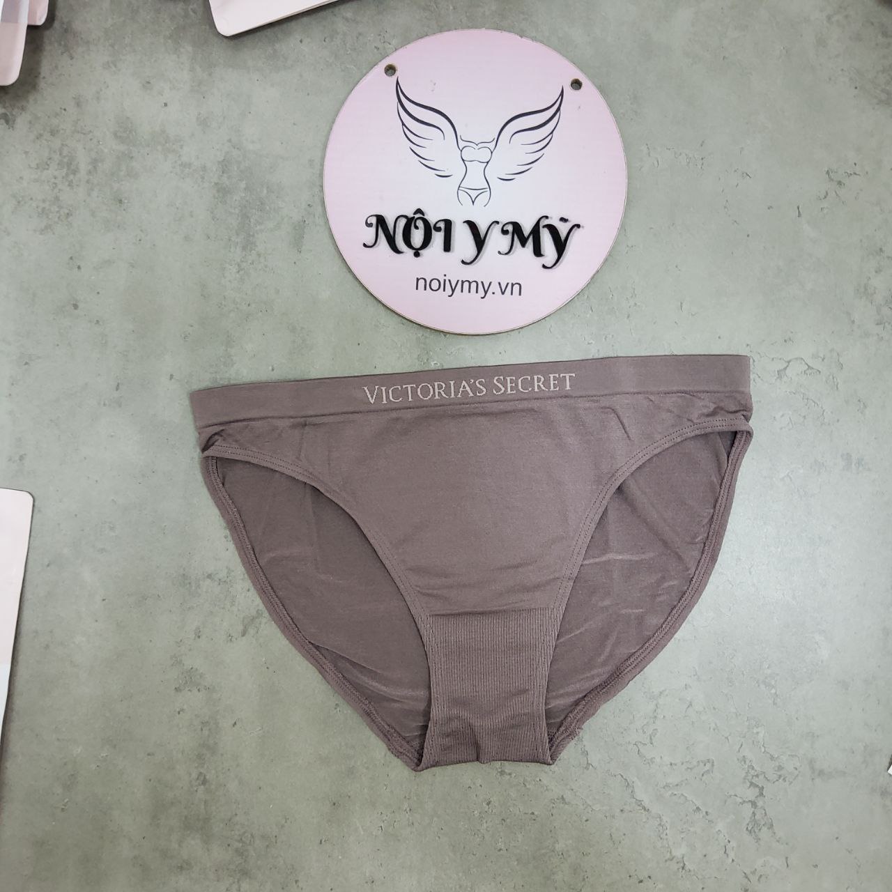 Quần lót Victoria’s Secret bikini thun seamless màu nâu 430896 (Sao chép)