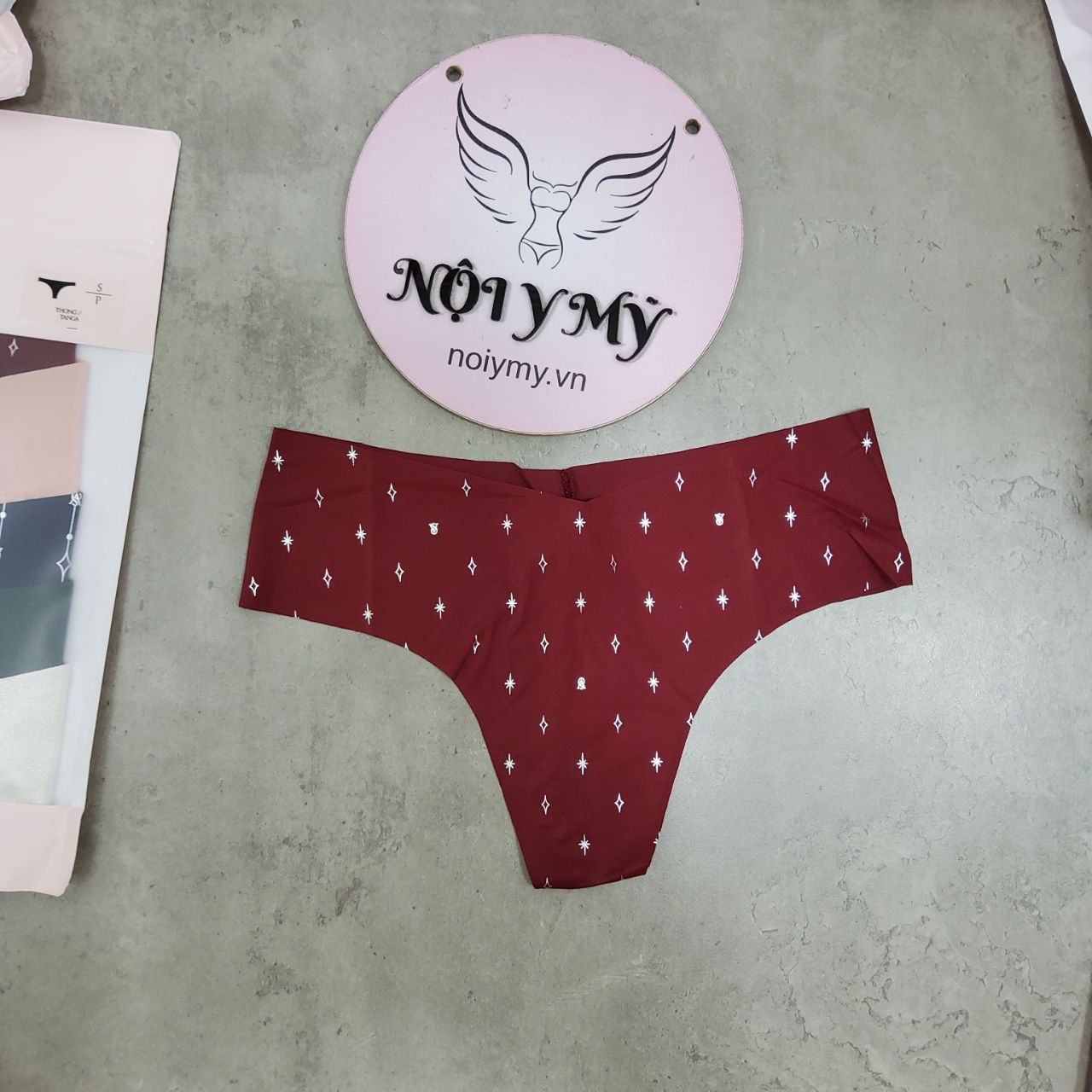 Quần lót Victoria’s Secret lọt khe thun lạnh không viền màu hồng nude nhũ 431660qdw