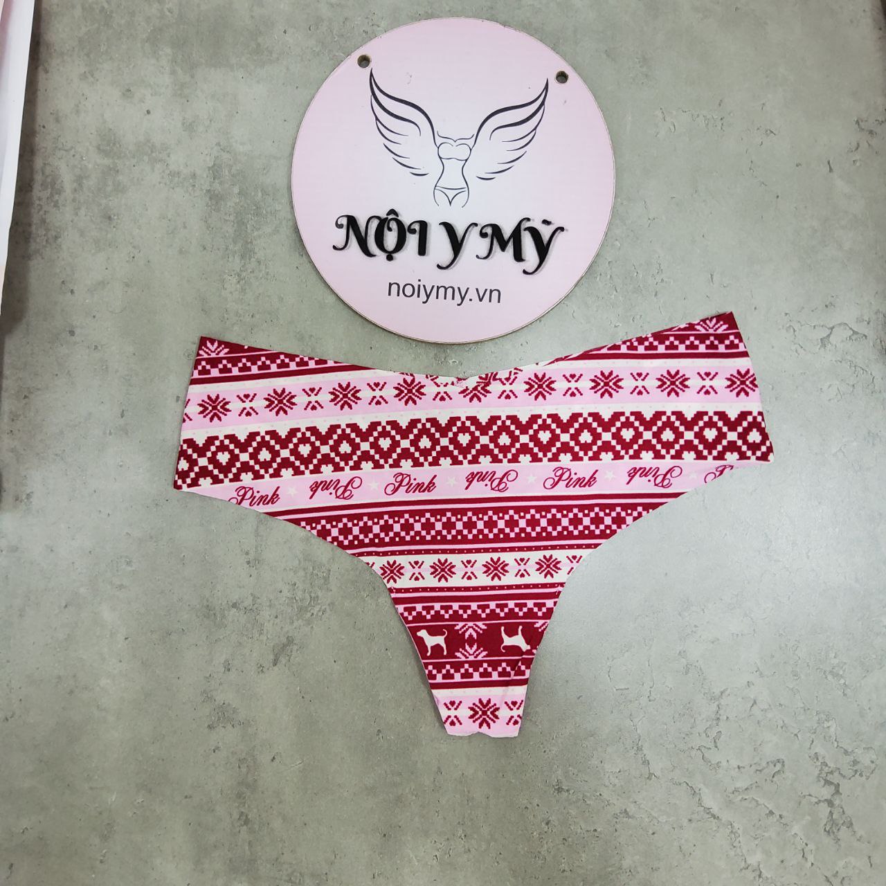 Quần lót Pink lọt khe thun lạnh không viền màu hồng hoạ tiết 416223