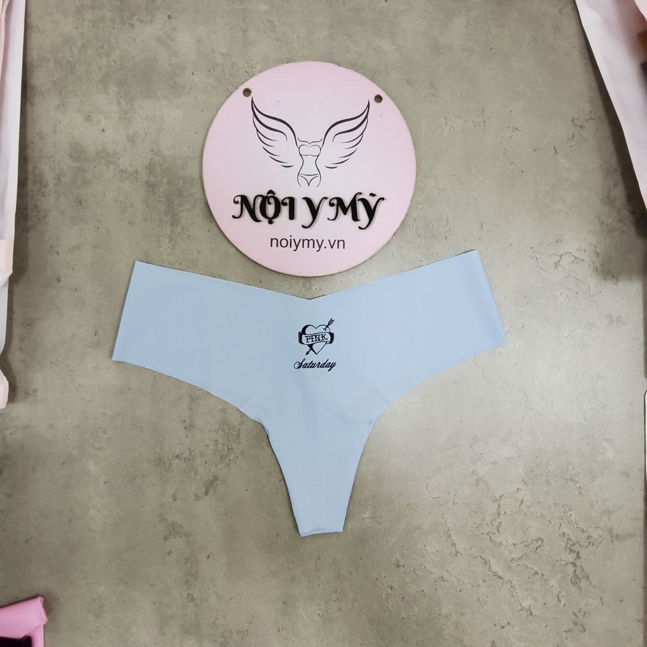 Quần lót Pink lọt khe thun lạnh không viền màu xanh biển saturday