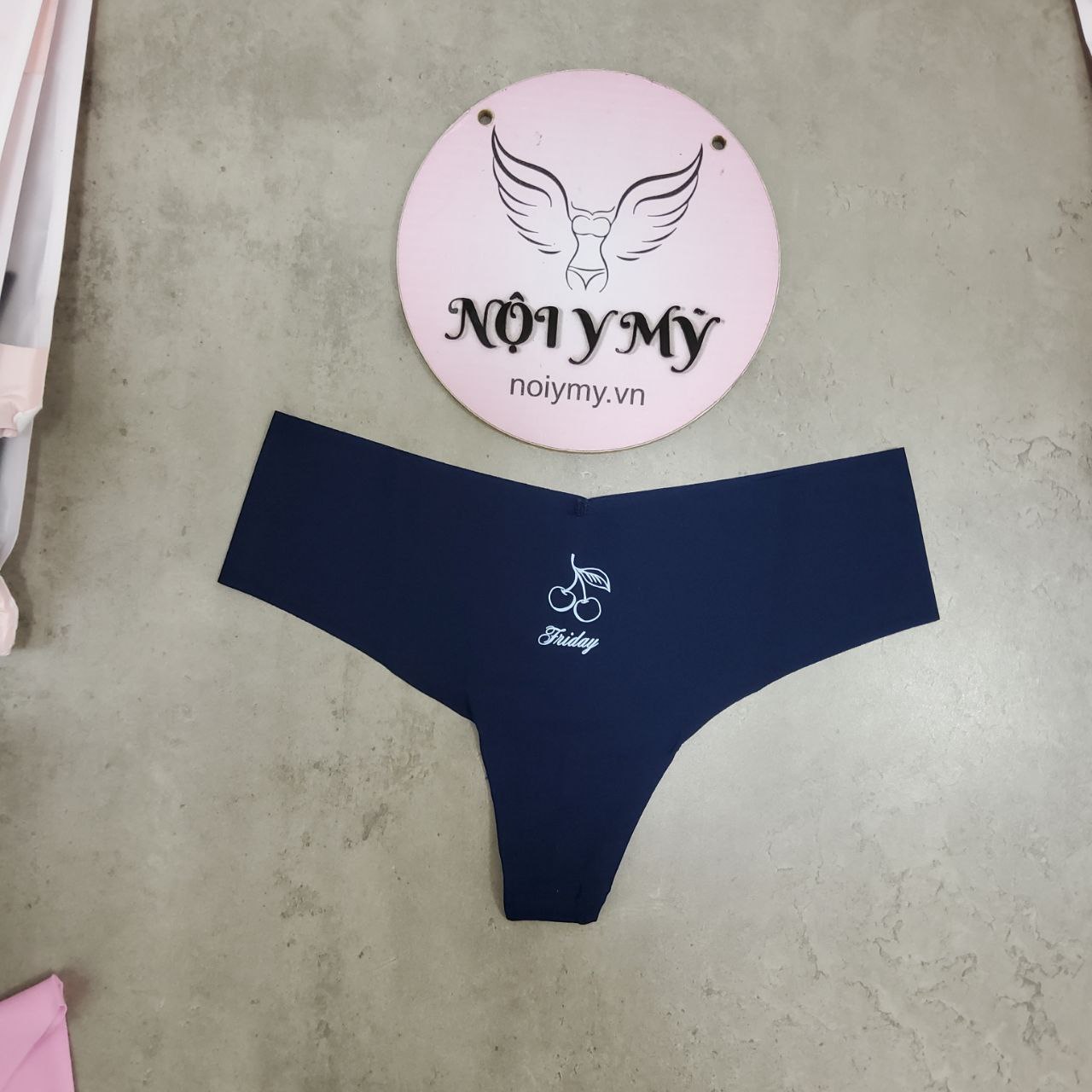 Quần lót Pink lọt khe thun lạnh không viền màu xanh navy friday