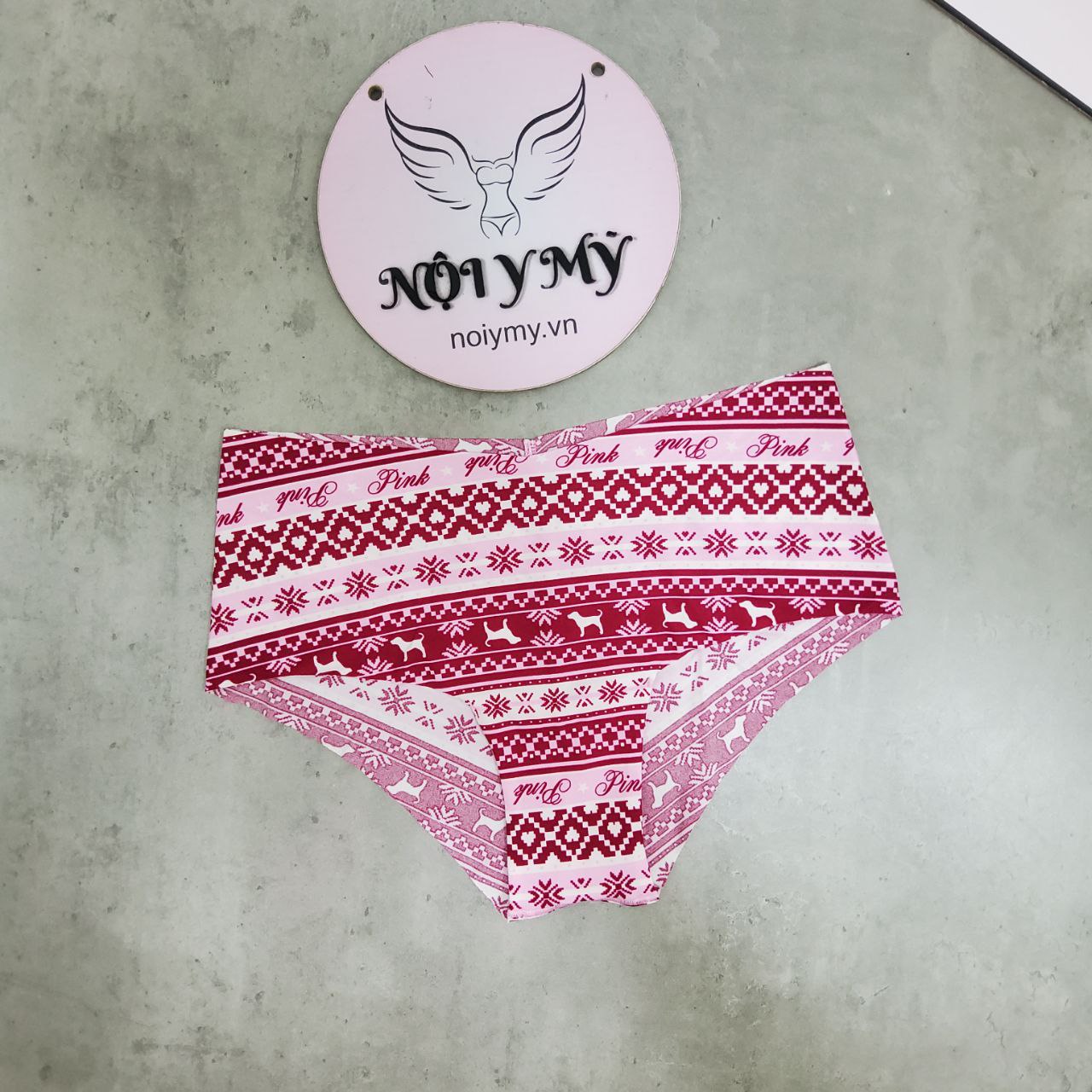 Quần lót Pink nửa mông thun lạnh không viền màu hồng hoạ tiết 416277