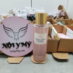 Xịt thơm toàn thân Victoria’s Secret Fragrance Mist – Bare Vanilla Shimmer