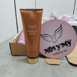 Victoria’s Secret Fragrance Lotion – Vanilla Lace (Sao chép)