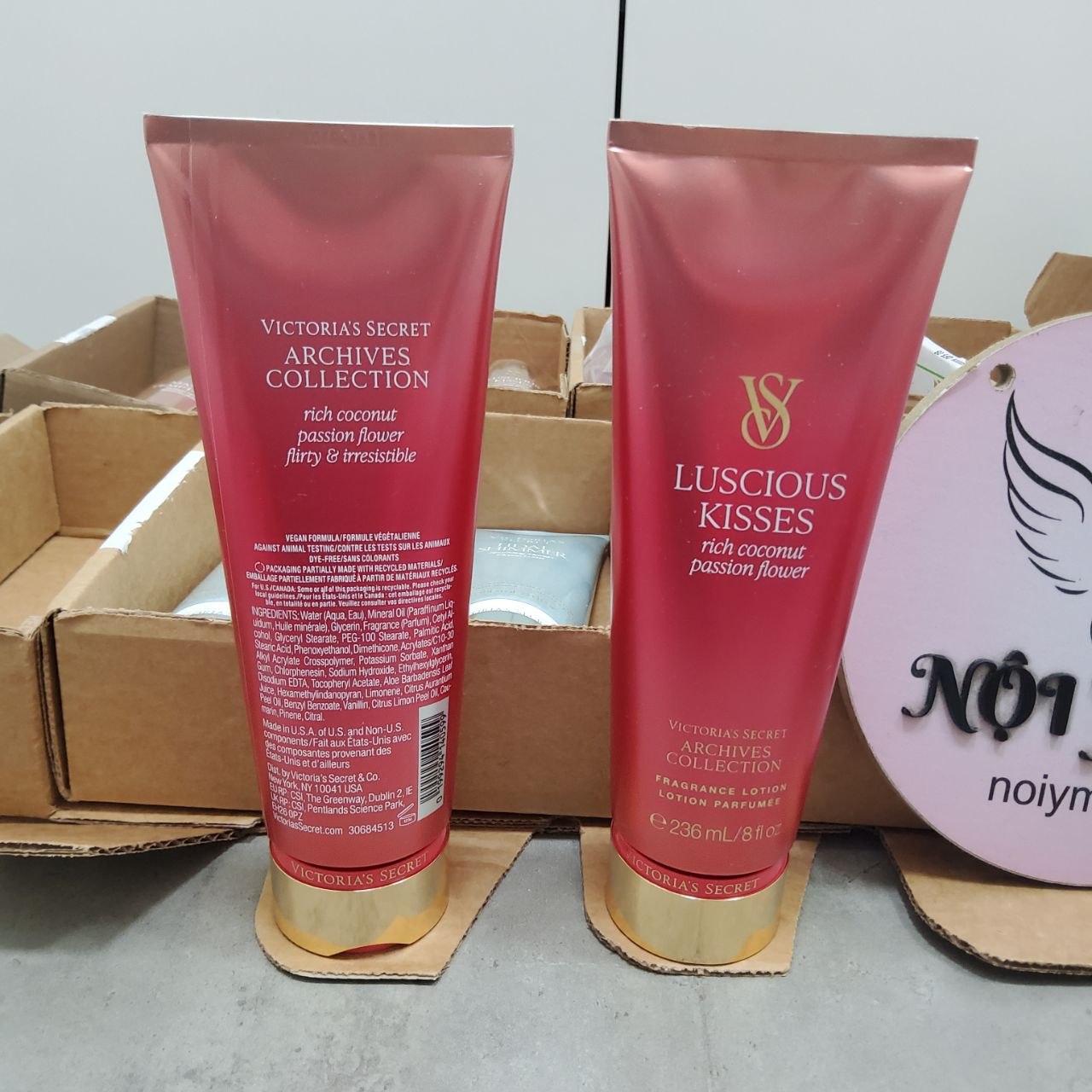 Sữa dưỡng thể hương nước hoa Luscious Kisses Fragrance Lotion