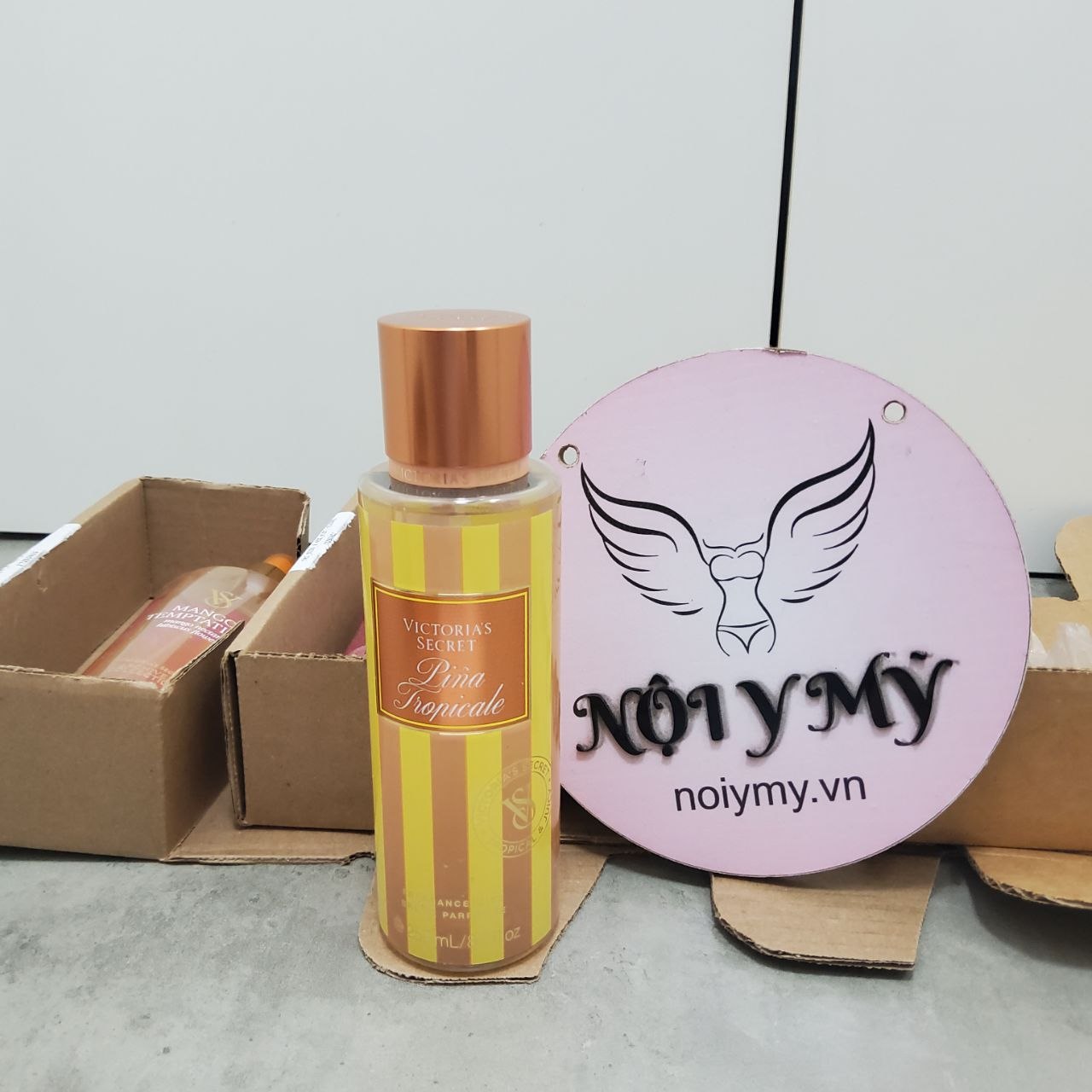 Xịt thơm toàn thân Pina Tropicale Fragrance Mist (Sao chép) (Sao chép) (Sao chép)